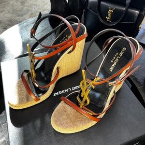 YSL Cassandra Main Liscio/Gold Officer Wedges